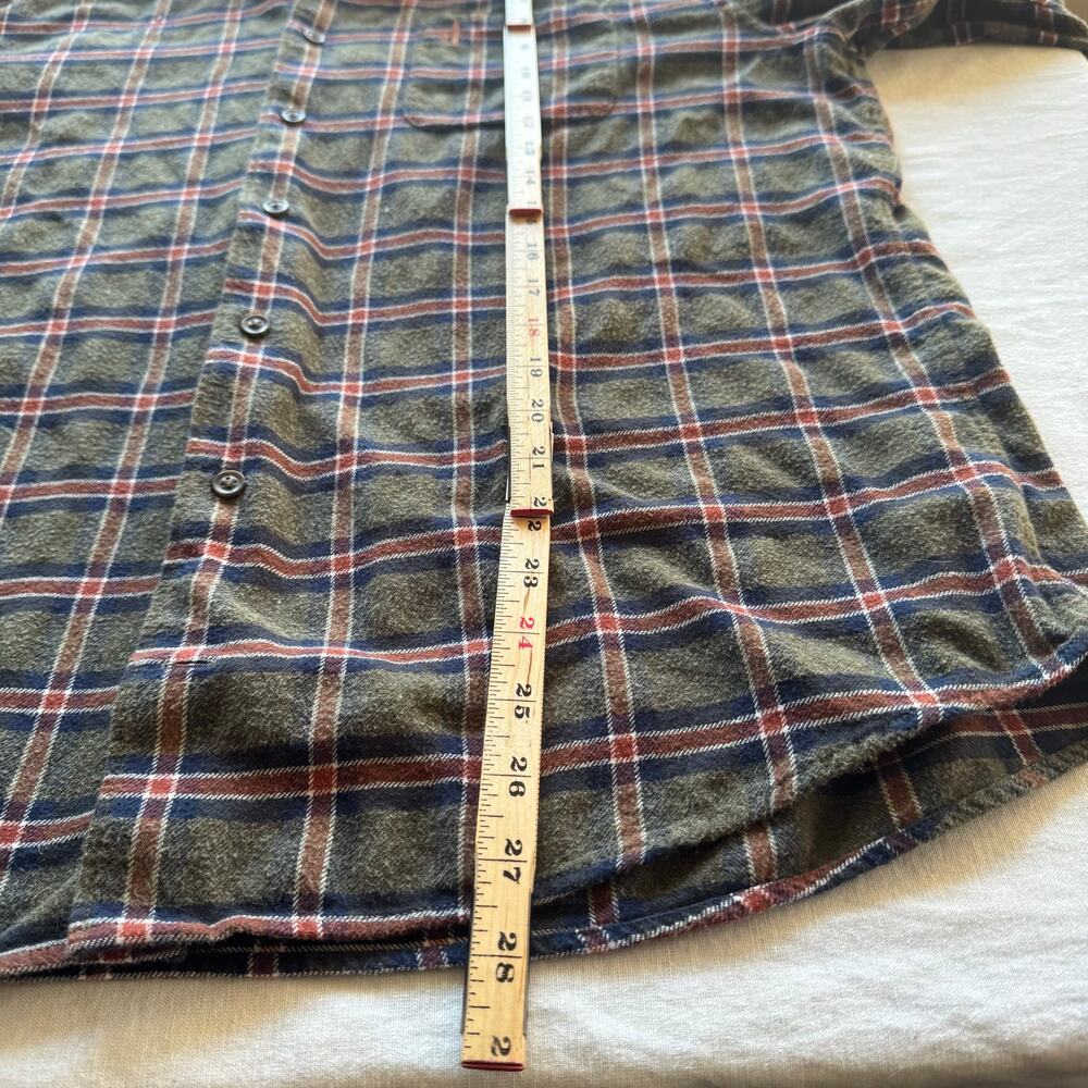 Johnnie-On Hanging out Flannel Large Button Up Red Plaid - Picture 7 of 8